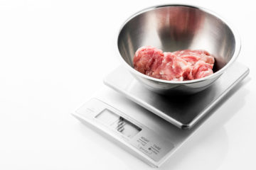 https://howtocookmeat.com/wp-content/uploads/2018/03/tools_digitalscale-360x240.jpg